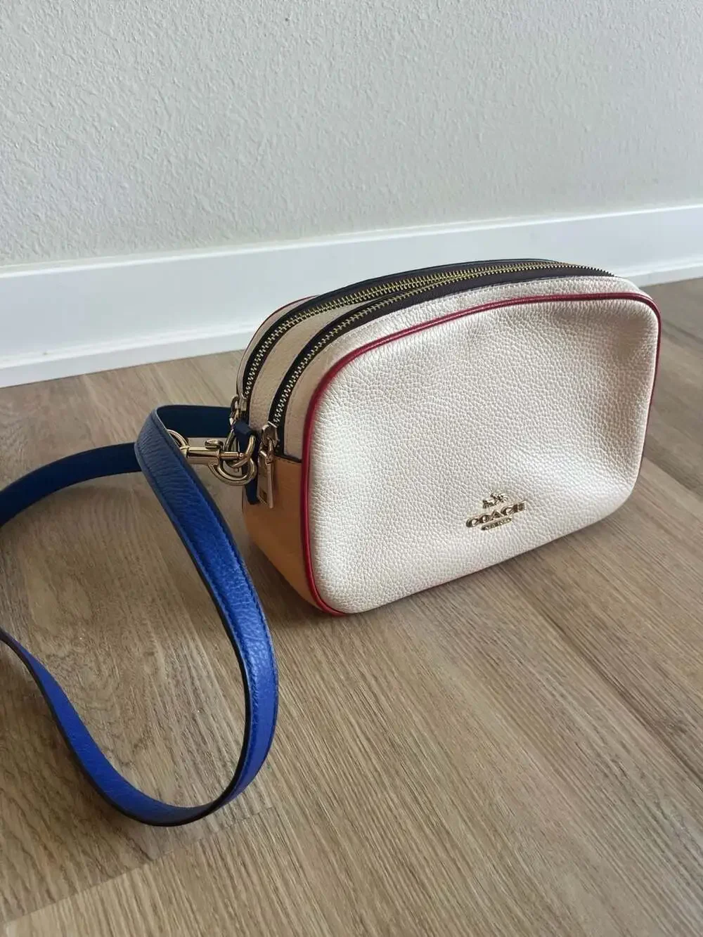 Coach, Color Block Pebble Leather, 2 Zipper Crossbody,Neutral,Gold,Luxury,Travel